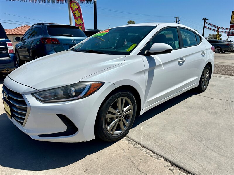 2017 Hyundai Elantra SE - Photo 1 - Ridgecrest, CA 93555