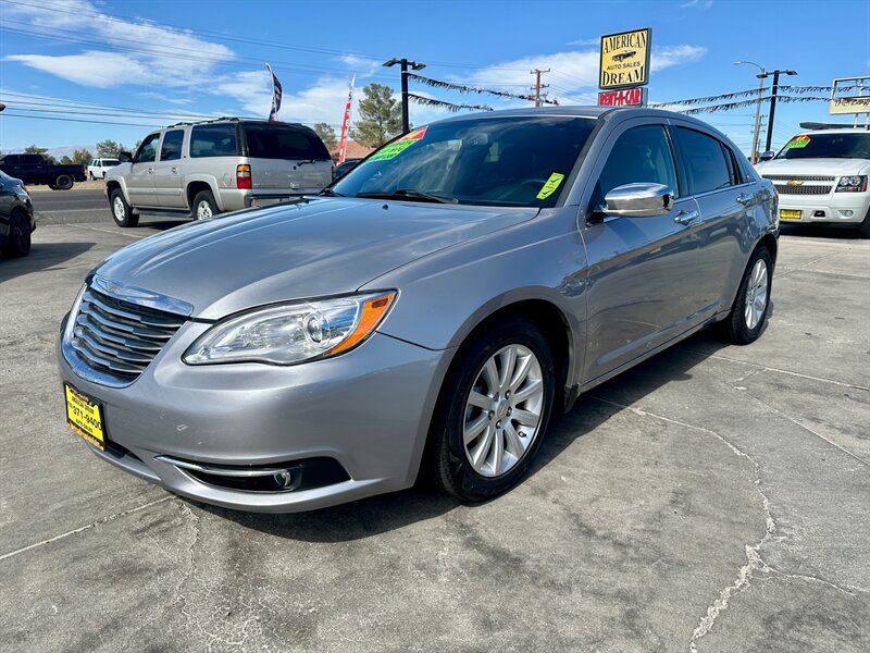 2014 Chrysler 200 Series Limited - Photo 1 - Ridgecrest, CA 93555