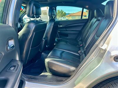 2014 Chrysler 200 Series Limited   - Photo 11 - Ridgecrest, CA 93555