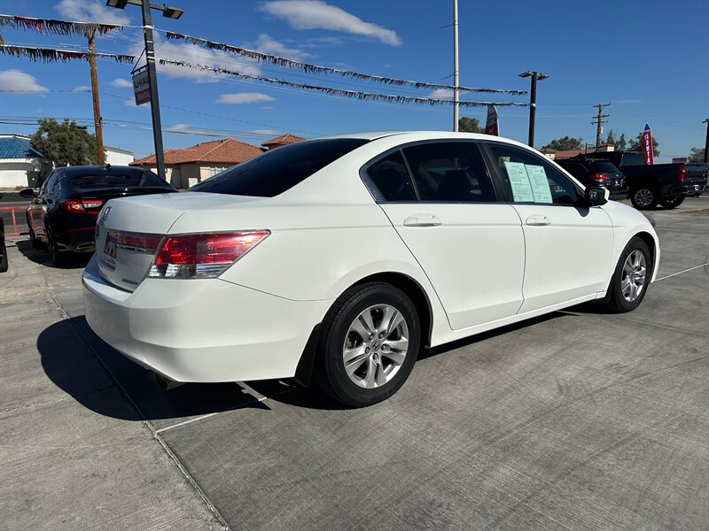 2012 Honda Accord SE photo 3