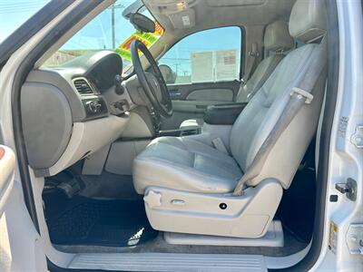 2009 Chevrolet Suburban LT   - Photo 11 - Ridgecrest, CA 93555