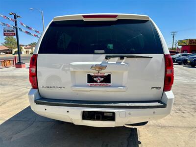 2009 Chevrolet Suburban LT   - Photo 5 - Ridgecrest, CA 93555
