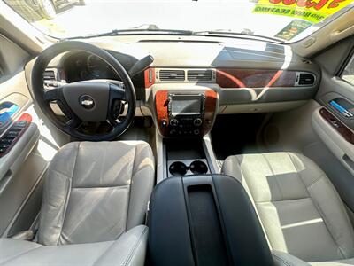 2009 Chevrolet Suburban LT   - Photo 9 - Ridgecrest, CA 93555