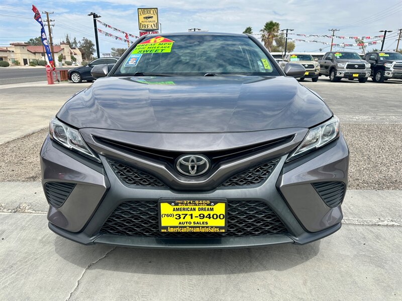 2019 Toyota Camry SE  