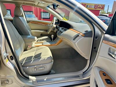 2006 Toyota Avalon XLS   - Photo 15 - Ridgecrest, CA 93555