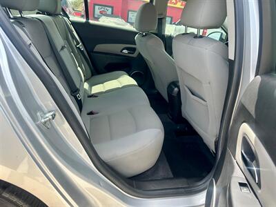 2012 Chevrolet Cruze LT   - Photo 13 - Ridgecrest, CA 93555