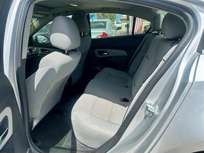 2012 Chevrolet Cruze LT   - Photo 11 - Ridgecrest, CA 93555