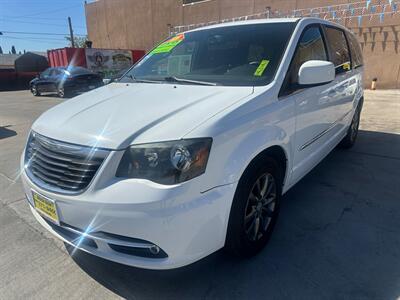 2015 Chrysler Town & Country S Minivan