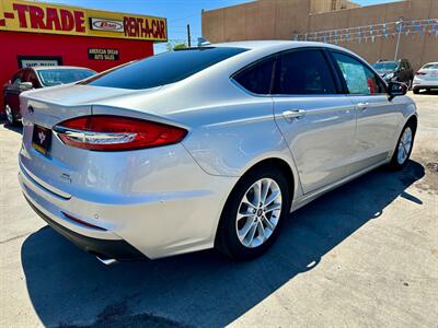 2019 Ford Fusion SE   - Photo 4 - Ridgecrest, CA 93555