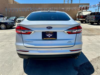 2019 Ford Fusion SE   - Photo 5 - Ridgecrest, CA 93555