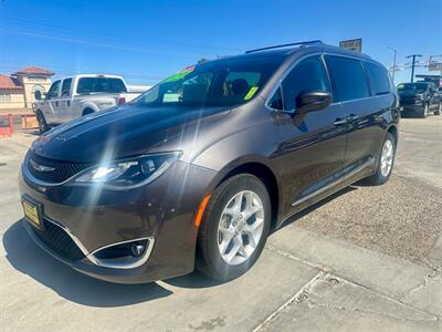 2017 Chrysler Pacifica Touring-L Plus Minivan