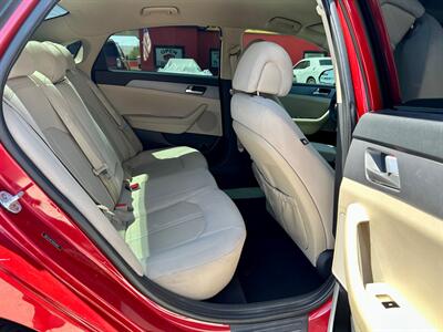 2017 Hyundai Sonata SE   - Photo 13 - Ridgecrest, CA 93555