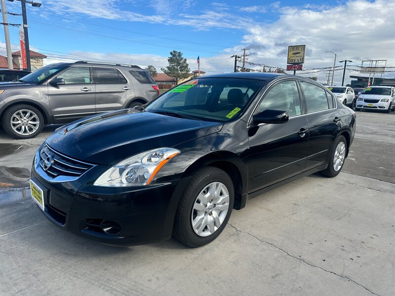 2012 Nissan Altima S's photo