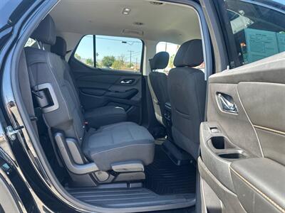 2019 Chevrolet Traverse LT Cloth   - Photo 14 - Ridgecrest, CA 93555