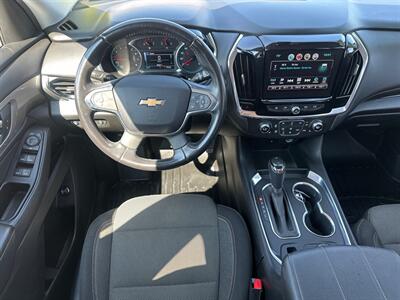 2019 Chevrolet Traverse LT Cloth   - Photo 8 - Ridgecrest, CA 93555