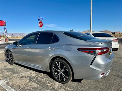 2019 Toyota Camry SE   - Photo 6 - Ridgecrest, CA 93555