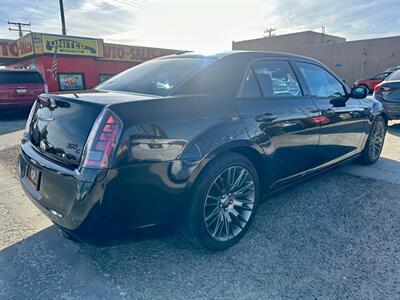 2013 Chrysler 300 C John Varvatos Limited E   - Photo 4 - Ridgecrest, CA 93555