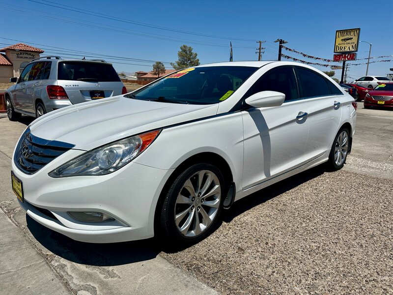 2011 Hyundai SONATA Limited  
