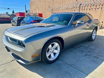 2012 Dodge Challenger SXT Coupe
