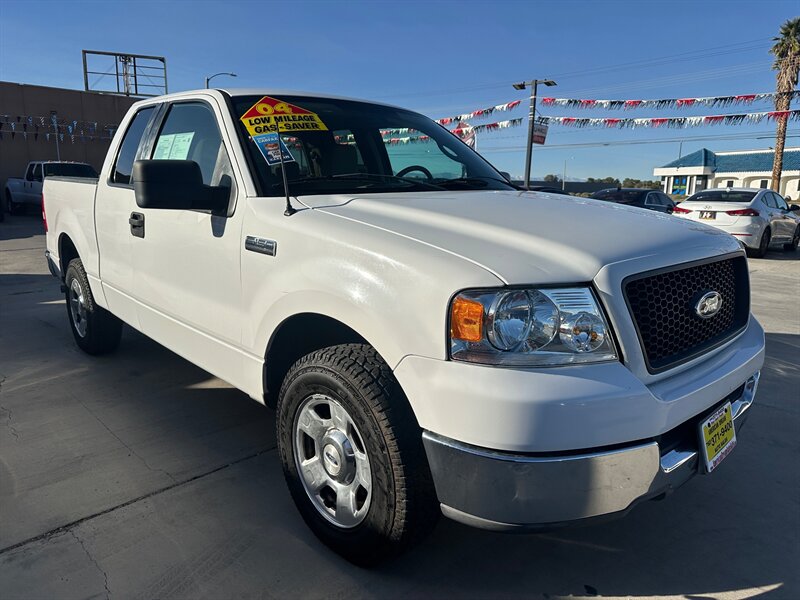 2004 Ford F-150 XLT photo 3