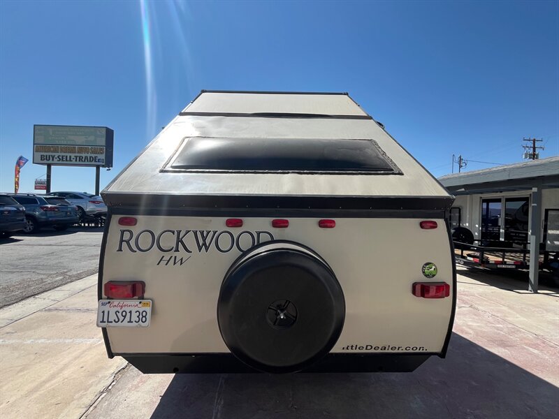 2018 FOREST RIVER ROCKWOOD A213HW  