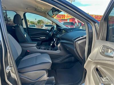 2017 Ford Escape SE   - Photo 13 - Ridgecrest, CA 93555