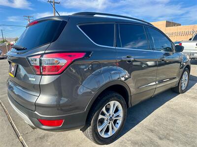 2017 Ford Escape SE   - Photo 4 - Ridgecrest, CA 93555