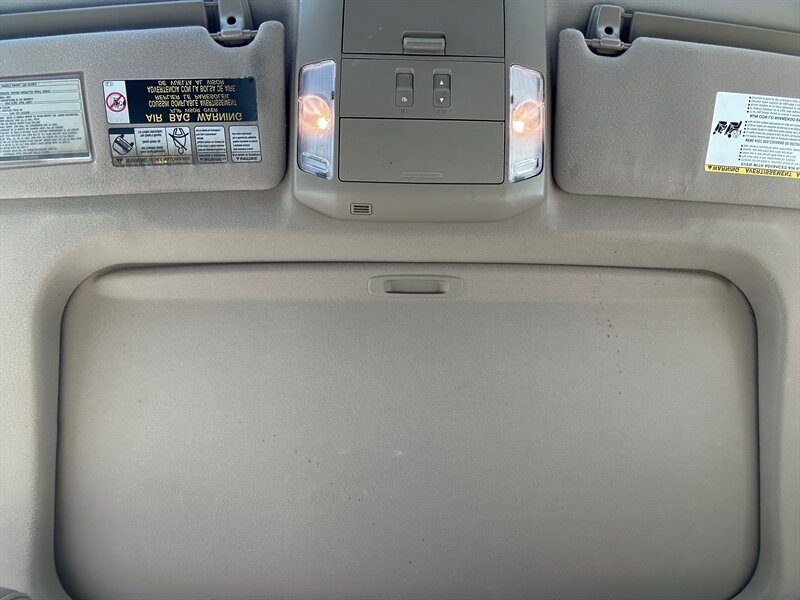 2013 Toyota Sequoia Limited photo 4