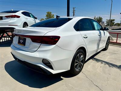 2023 Kia Forte LXS   - Photo 4 - Ridgecrest, CA 93555