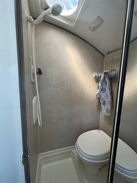 2016 Forest River RPOD HOOD RIVER EDITION   - Photo 13 - Ridgecrest, CA 93555