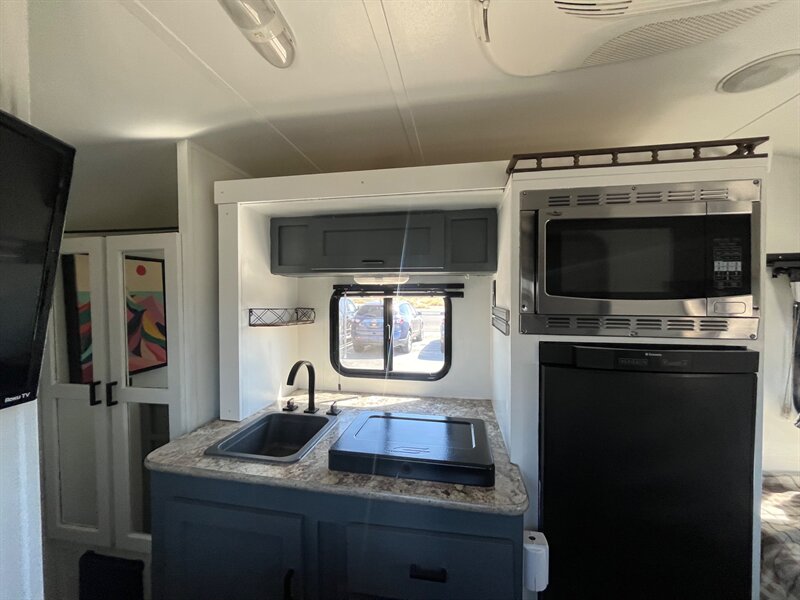 2016 Forest River RPOD HOOD RIVER EDITION   - Photo 6 - Ridgecrest, CA 93555