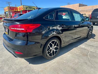 2015 Ford Focus SE   - Photo 4 - Ridgecrest, CA 93555