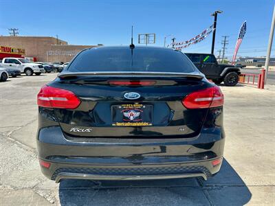 2015 Ford Focus SE   - Photo 5 - Ridgecrest, CA 93555