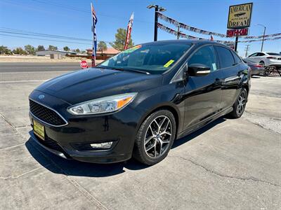 2015 Ford Focus SE   - Photo 1 - Ridgecrest, CA 93555