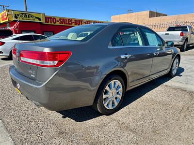 2011 Lincoln MKZ/Zephyr AWD   - Photo 4 - Ridgecrest, CA 93555