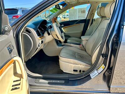 2011 Lincoln MKZ/Zephyr AWD   - Photo 12 - Ridgecrest, CA 93555