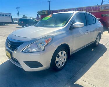 2015 Nissan Versa 1.6 SV Sedan