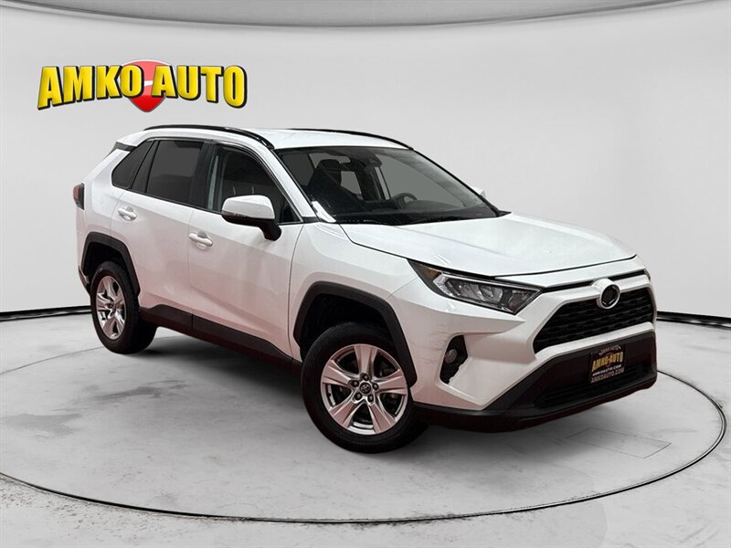 2020 Toyota RAV4 XLE - Photo 3 - Laurel, MD 20724