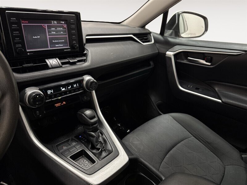 2020 Toyota RAV4 XLE - Photo 29 - Laurel, MD 20724