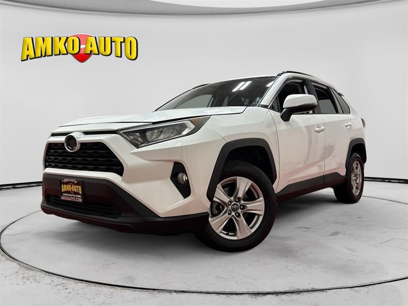 2020 Toyota RAV4 XLE - Photo 2 - Laurel, MD 20724