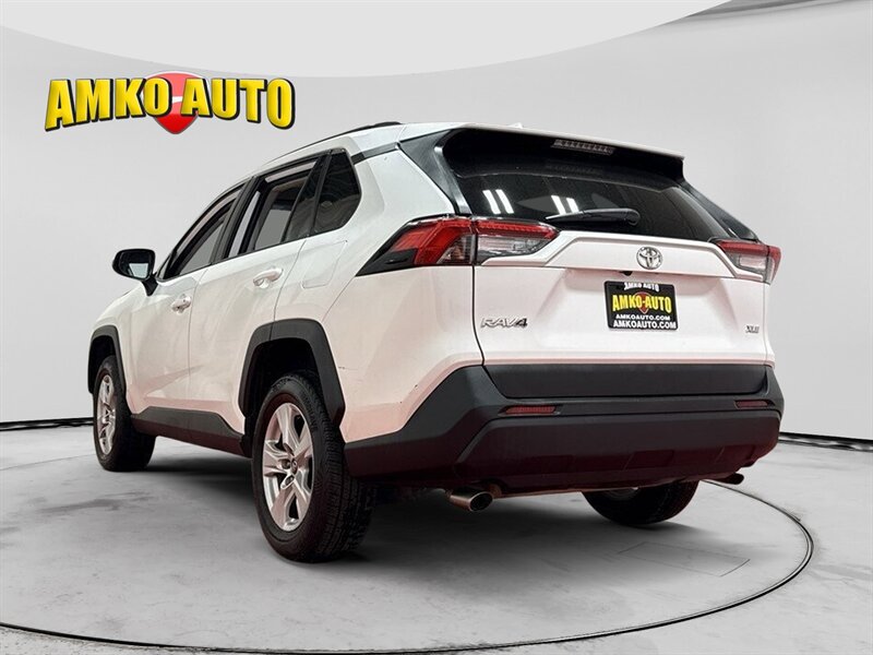 2020 Toyota RAV4 XLE - Photo 7 - Laurel, MD 20724