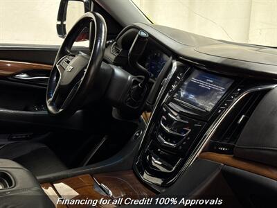 2016 Cadillac Escalade Luxury Collection   - Photo 34 - Temple Hills, MD 20748