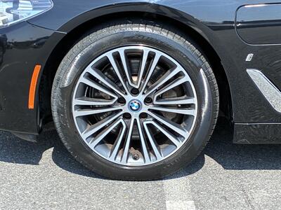 2018 BMW 530e iPerformance   - Photo 14 - Temple Hills, MD 20748