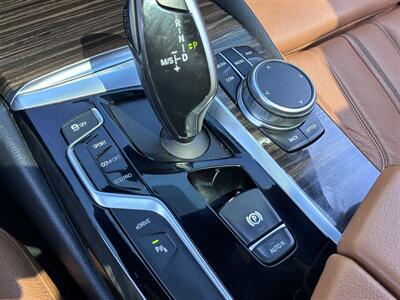 2018 BMW 530e iPerformance   - Photo 25 - Temple Hills, MD 20748