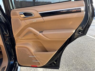 2016 Porsche Cayenne   - Photo 20 - Laurel, MD 20724