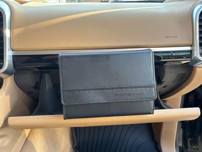 2016 Porsche Cayenne   - Photo 25 - Laurel, MD 20724