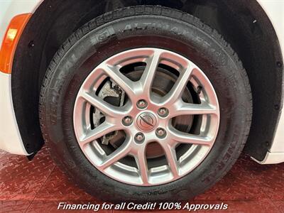 2023 Chrysler Voyager LX   - Photo 9 - Temple Hills, MD 20748