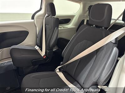 2023 Chrysler Voyager LX   - Photo 22 - Temple Hills, MD 20748