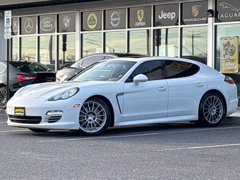 2012 Porsche Panamera 4  