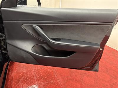 2020 Tesla Model 3 Long Range   - Photo 27 - Temple Hills, MD 20748